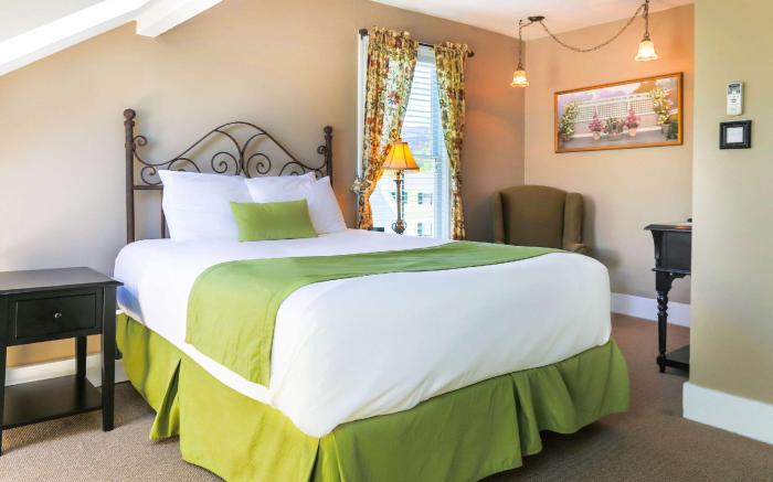 Essex Street Inn & Suites, Ascend Hotel Collection