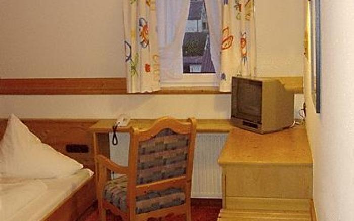 Hotel Grader