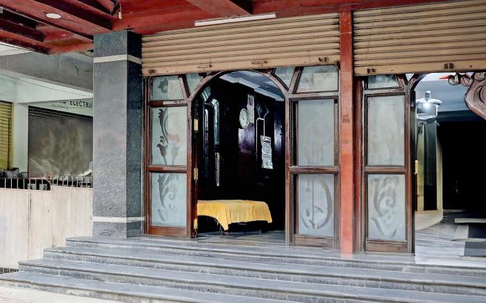 SPOT ON Hotel Rk Residency Near MGBS Bus station