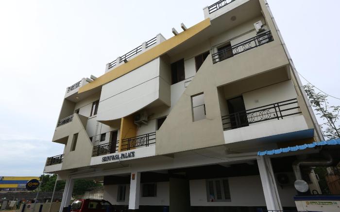 Capital O J Service Appartment