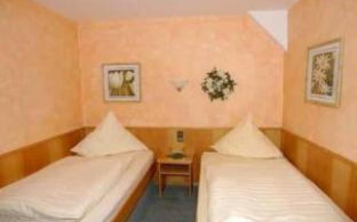 Hotel Zu den Drei Kronen