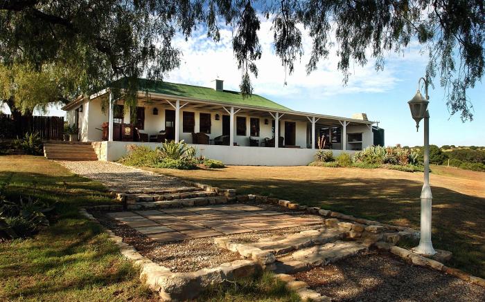Leeuwenbosch Shearers Lodge