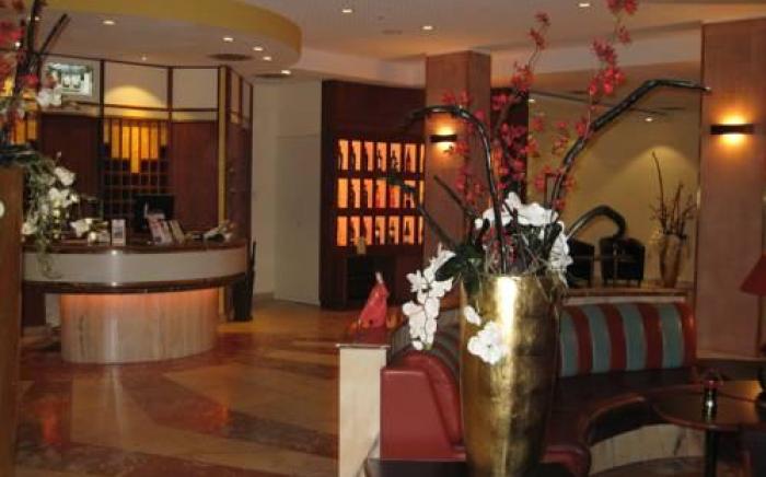 DORMERO Hotel Weingarten