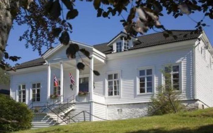 Fjordslottet Hotel
