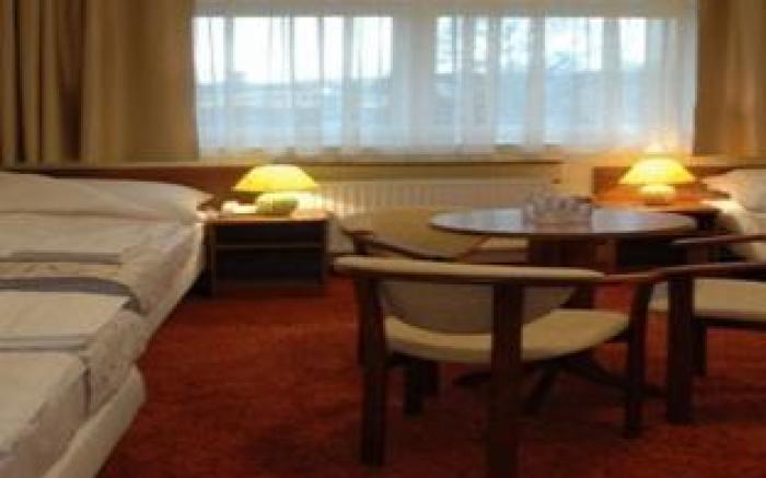 Grot Hotel