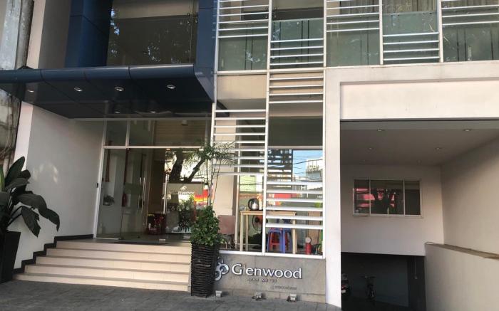 Glenwood Apartment