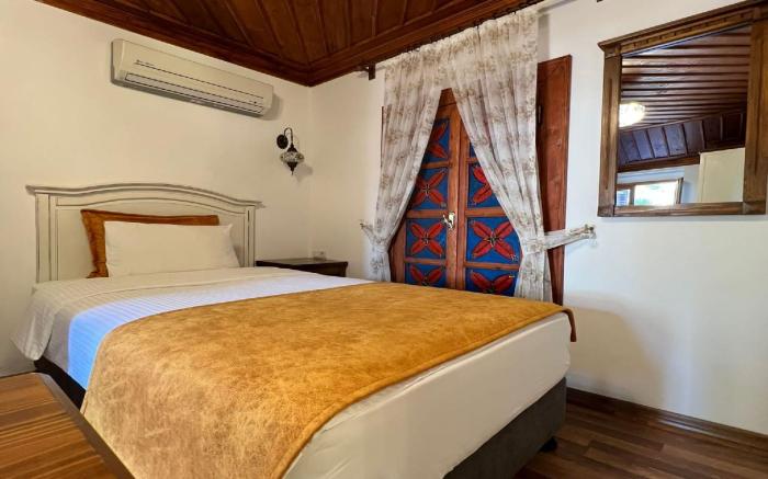 White Garden Hotel
