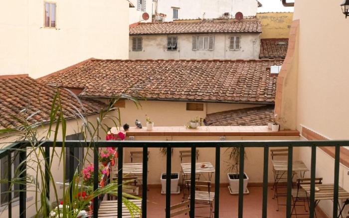Emerald Palace Hostel