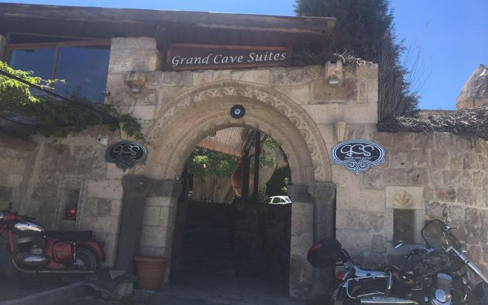 Grand Cave Suites