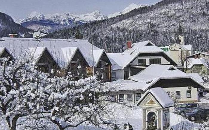 Hotel Tripic, restaurant and pizzeria