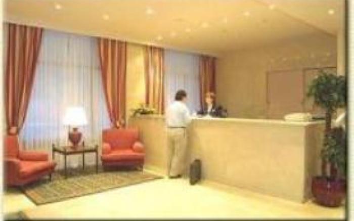 Hotel Unzaga Plaza