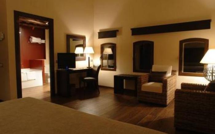 Moli Blanc Hotel