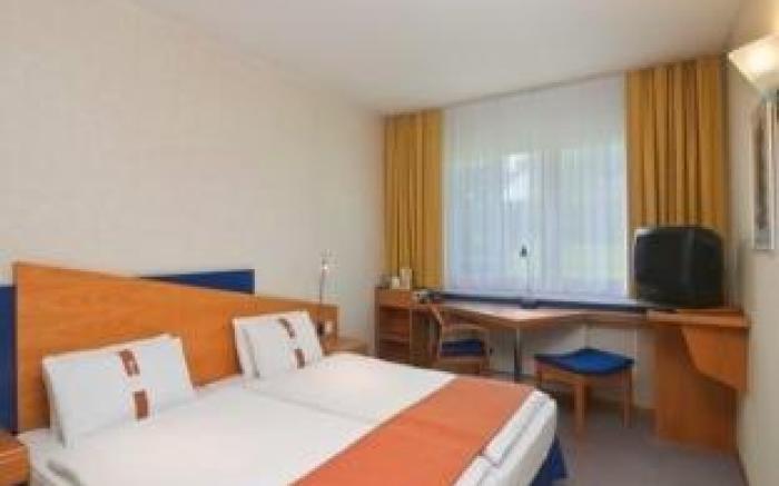 Holiday Inn Express Luzern-Neuenkirch By IHG