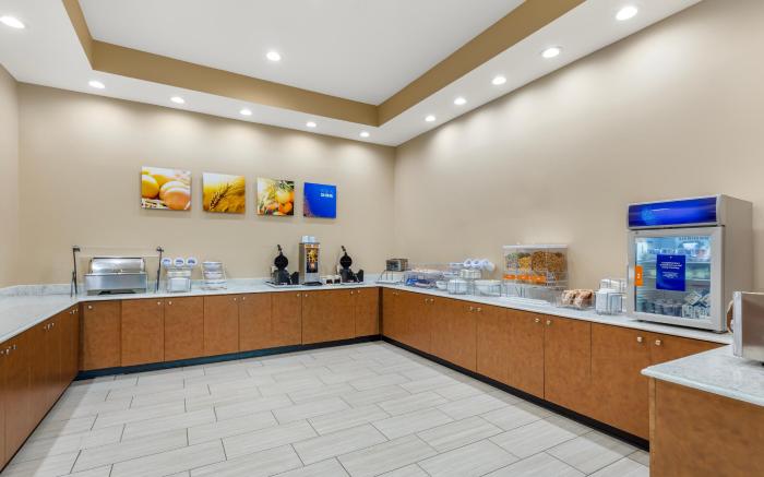 Comfort Suites Greensboro-High Point