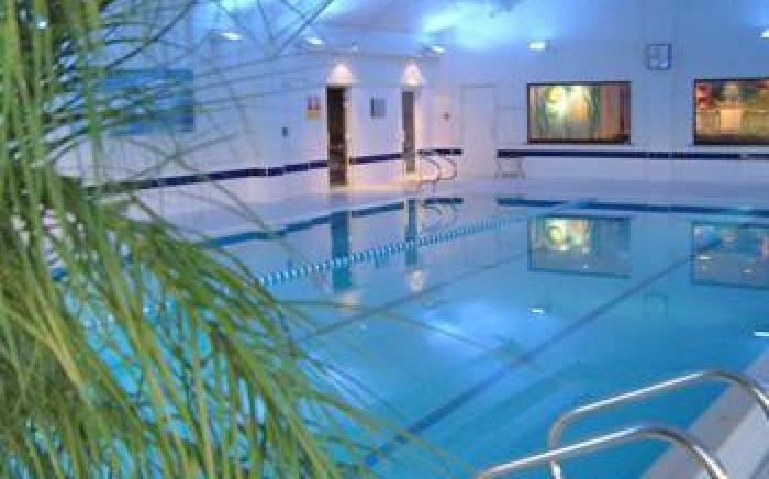 The Essex Golf & Country Club Hotel