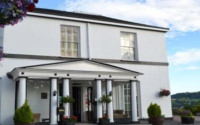 The Manor Hotel