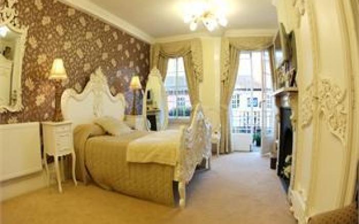 The Kings Arms and Royal Hotel, Godalming, Surrey
