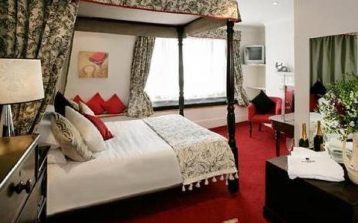 Royal Seven Stars Hotel