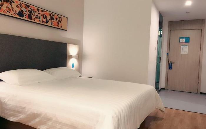 Hanting Hotel Hangzhou Xiaoshan South Railway Station