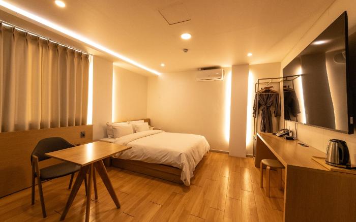 H-AVENUE Hotel NamChuncheon