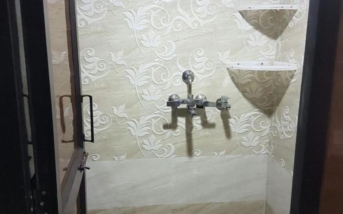 Wow Backpackers Hostel