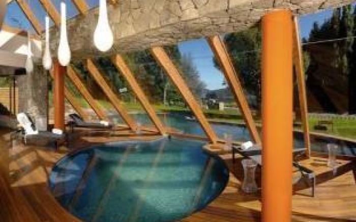 Rochester Bariloche Suites & Spa