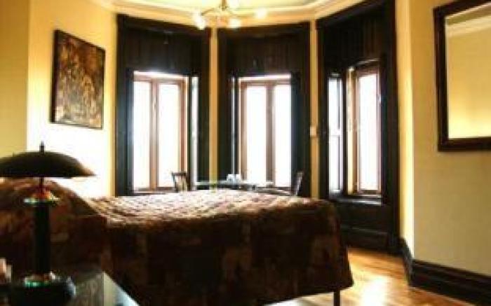 Hotel de Paris Montreal