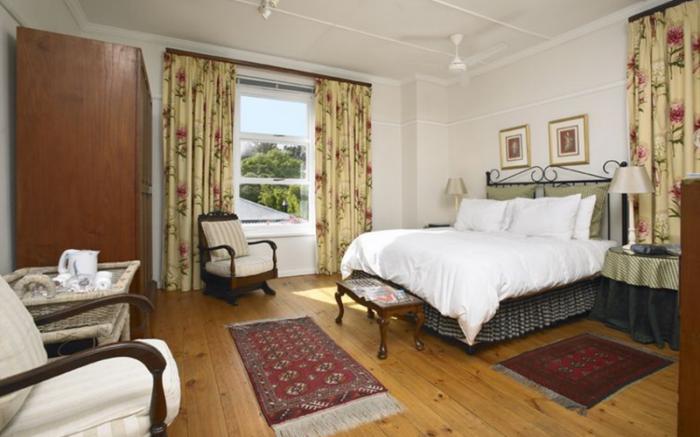 La Fontaine Guest House