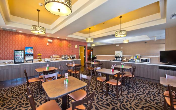 Hawthorn Suites by Wyndham Oakland - Alameda