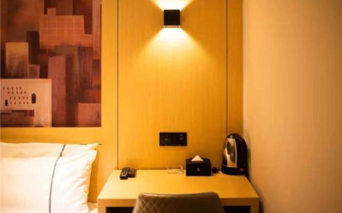 City Comfort Inn Changsha Outlets Datuo Metro Station