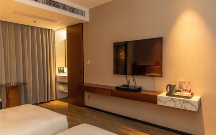 Borrman Hotel Dongguan Dongcheng Wanda Plaza Tianbao Metro Station