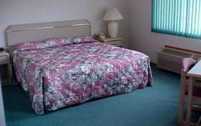Timberland Inn & Suites
