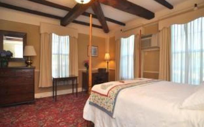 Concord's Colonial Inn