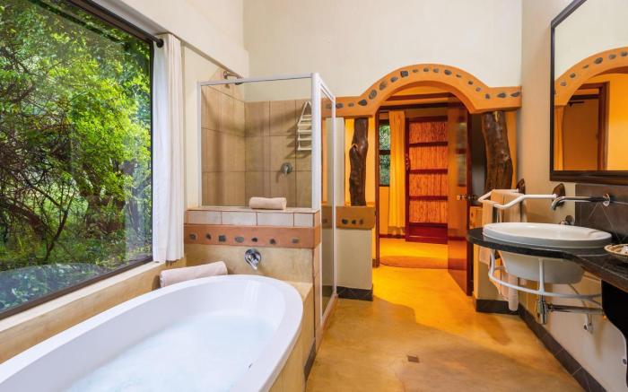 Leopard Walk Lodge