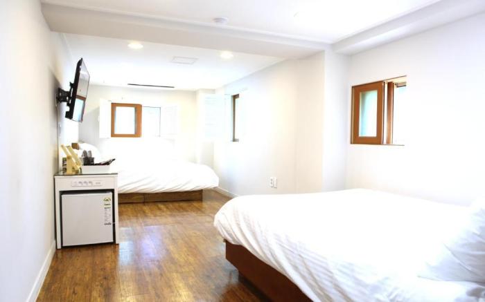 Charm Hotel