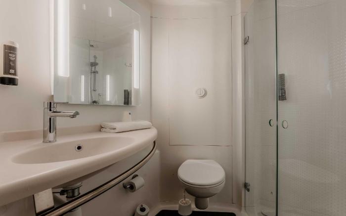 B&B HOTEL Maubeuge Gare