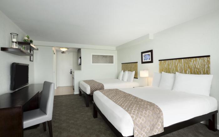Skyline Island Colony Hotel