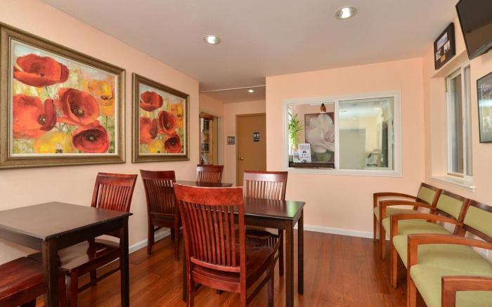 Americas Best Value Inn Lakewood Tacoma S