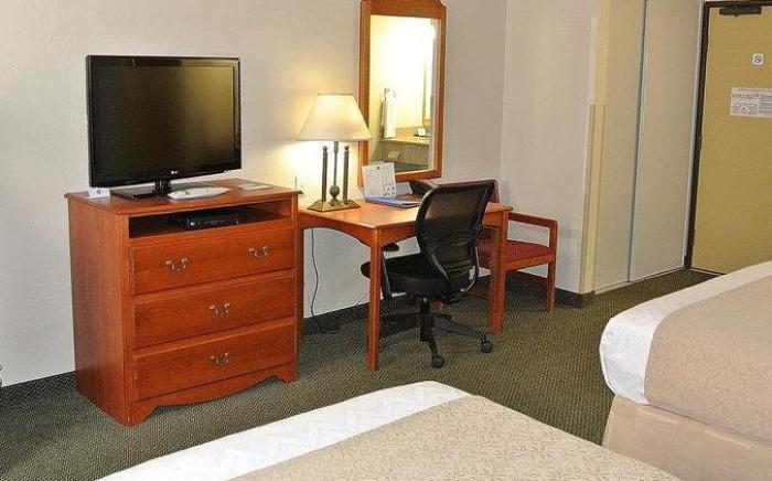 Best Western Town and Country Lodge