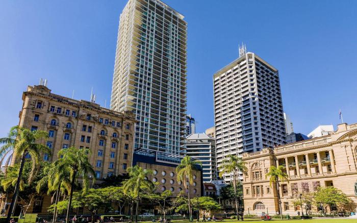 Oaks Brisbane Casino Tower Suites