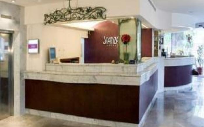 Stanza Hotel