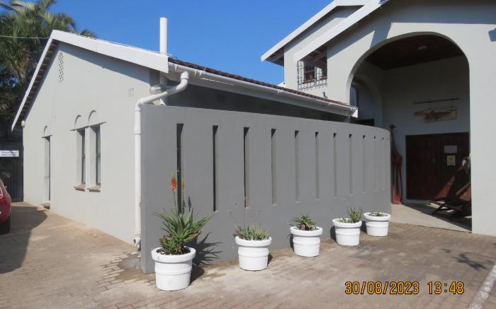 Beachcomber Bay Guesthouse