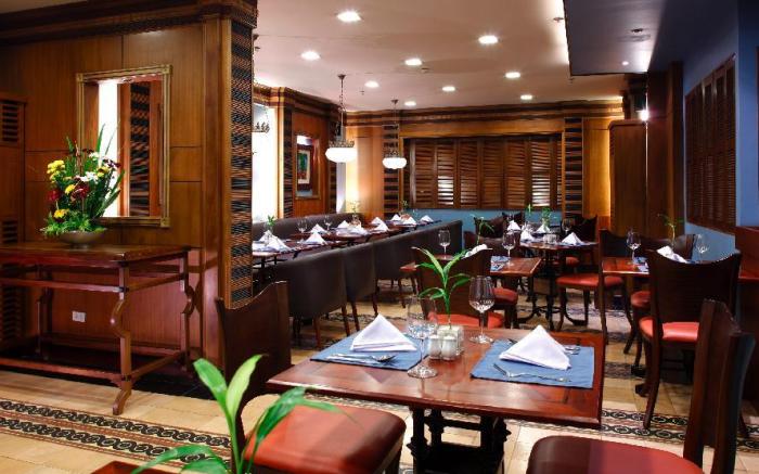 Herald Suites Solana Hotel