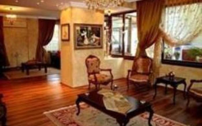 Triana Hotel