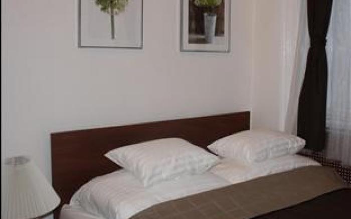 Centrooms House