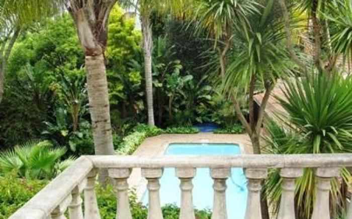 Aziza Guesthouse