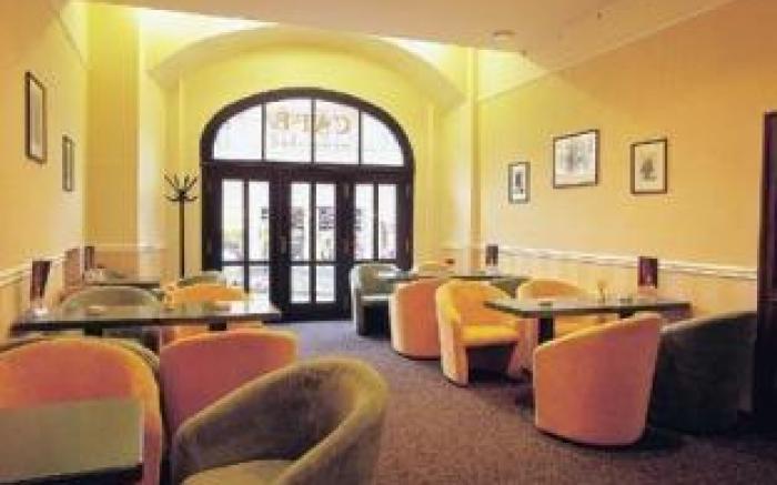 Promenada Romantic Hotel