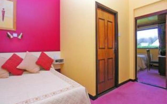 19th Green Guesthouse