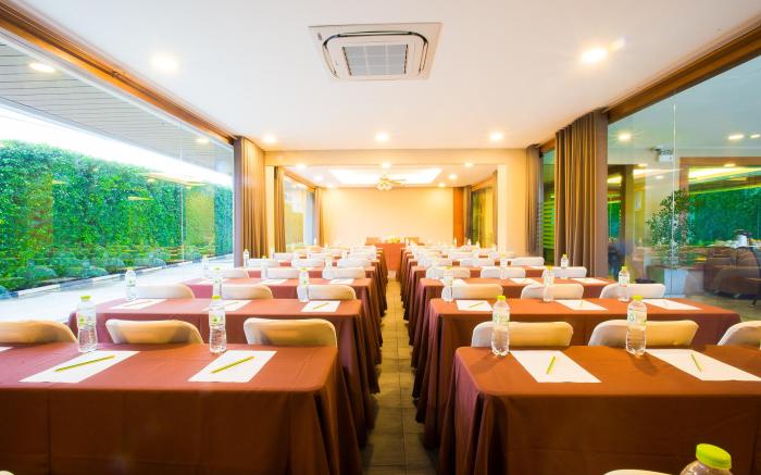 Romantic Khon Kaen Hotel