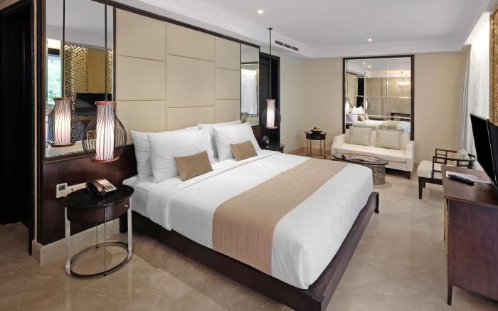 Jambuluwuk Oceano Seminyak Hotel